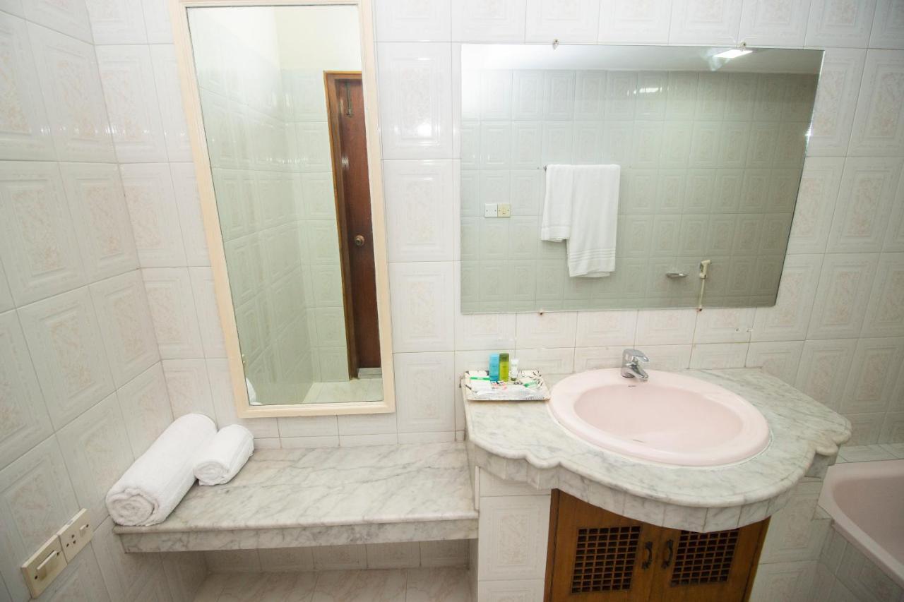 Hotel Suite Palace Dhaka Eksteriør billede